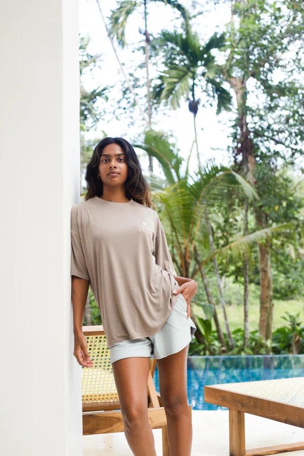 'Waves' Beige Embroidery - Oversize Fit